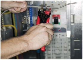 495001 - Spelacavi, automatico, capacità 0.2-6mm, per fili/cavi piatti e rotondi